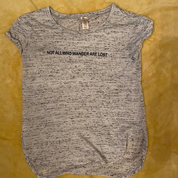 Tshirt- not all who wander are lost - Picture 1 of 1